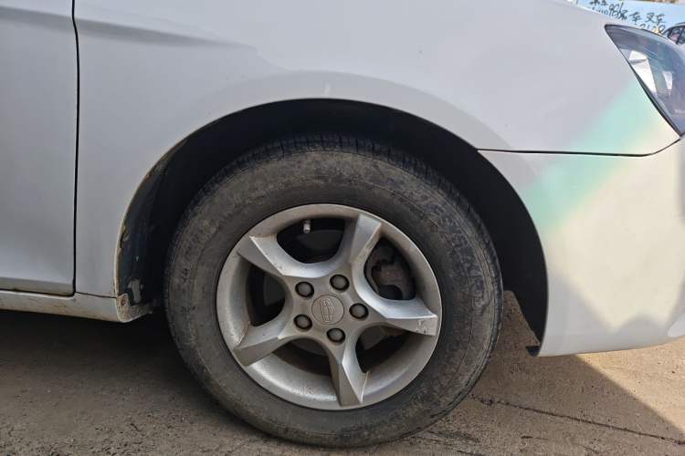 Used Geely Auto Classic Emgrand 2012 Sedan 1.5L Manual Standard Model
