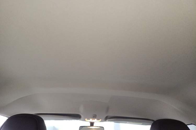 Used Citroen C3-XR 2015 1.6L Automatic Fashion Model Headliner