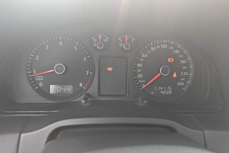 Used Volkswagen Passat 2009 2.0L MFI Manual Luxury Edition