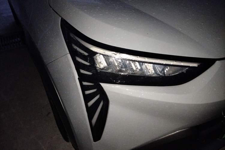 Used AION Y 2022 70 Tech Edition Lithium Iron Phosphate
