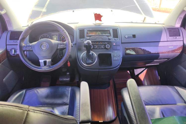 Used Volkswagen Multivan 2012 2.0 TSI Two-Wheel-Drive Luxury Edition
