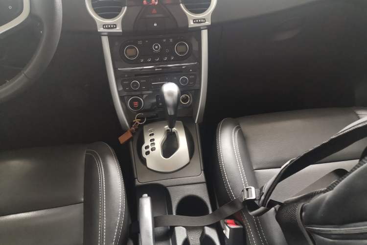 Used Renault Koleos 2014 Revised Version 2.0L Two-Wheel Drive Fashion Edition
