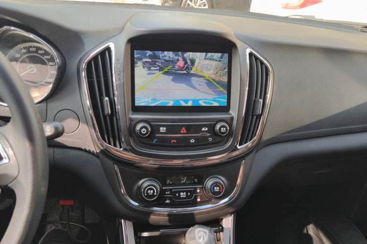 Used Baojun 560 2016 1.8L iAMT Elite Edition