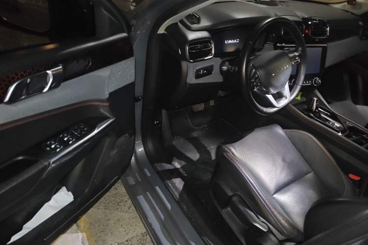 Used Lynk & Co 02 2019 High-Energy Edition 2.0T Automatic Two-Wheel Drive Rugged Version China VI Standard
