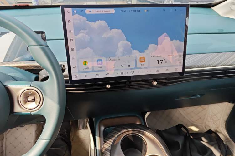 Used Baojun Cloud 2023 460 Pro Audio And AC Panel