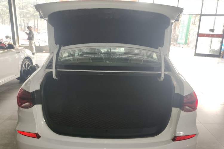 Used Chevrolet Monza 2020 320 Automatic Enjoyment Edition
