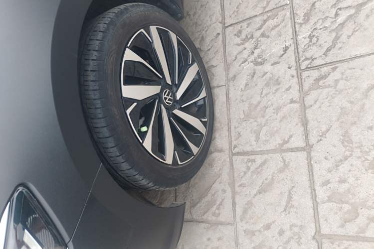 Used Volkswagen Passat 2022 330TSI Elite Edition Left Front Wheel Hub