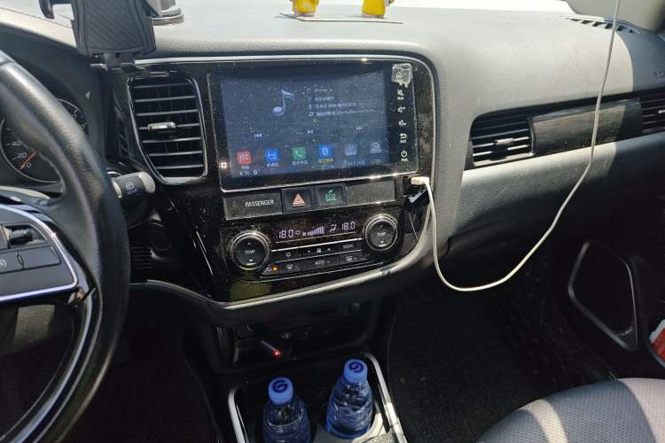 Used Mitsubishi Outlander 2018 2.0L Two-Wheel Drive Glory Edition 5 Seats