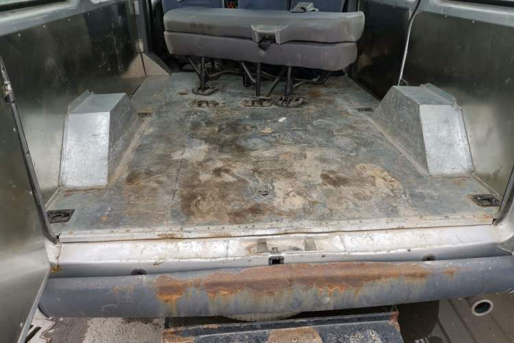 Used JMC Transit 2017 2.8T Commercial Version Short Wheelbase Mid-Roof 6/7/8-Seater JX493