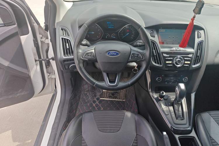 Used Ford Focus 2017 Sedan EcoBoost 125 Automatic Supreme Style SmartDrive Edition