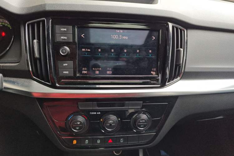 Used Skoda Kamiq 2018 1.5L Automatic Comfort Edition China VI Standard Audio And AC Panel