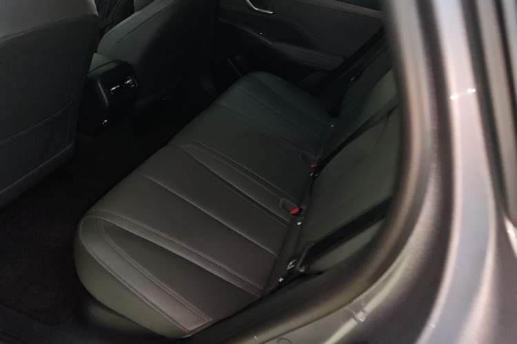 Used BYD Qin PLUS 2025 DM-i Smart Drive 55KM Leading Model
