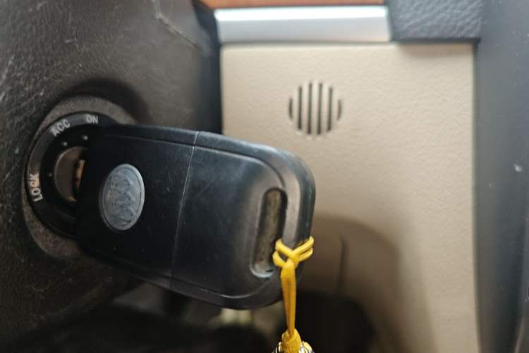 Used Buick Excelle 2011 1.6 LE-MT Vehicle Key