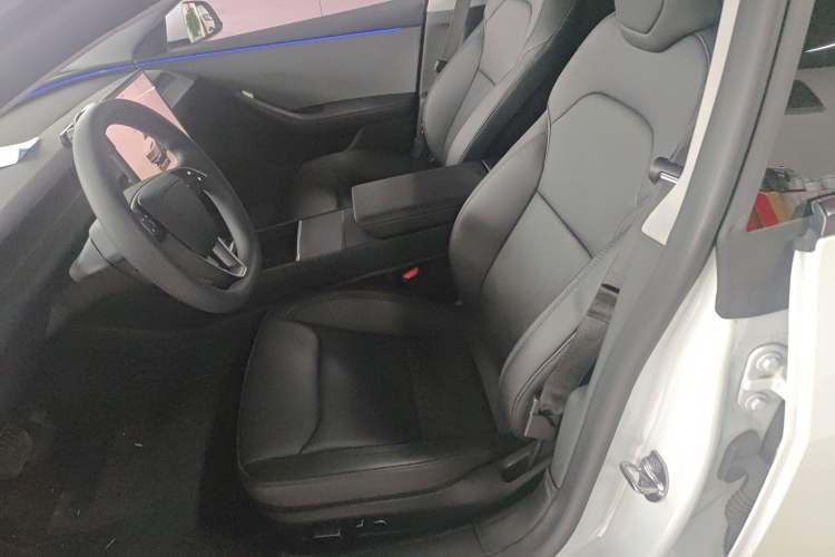 Used Tesla Model 3 2025 Rear-Wheel-Drive Version