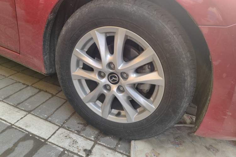 Used Mazda 3 Axela 2016 Sedan 1.5L Automatic Comfort Model Right Front Wheel Hub