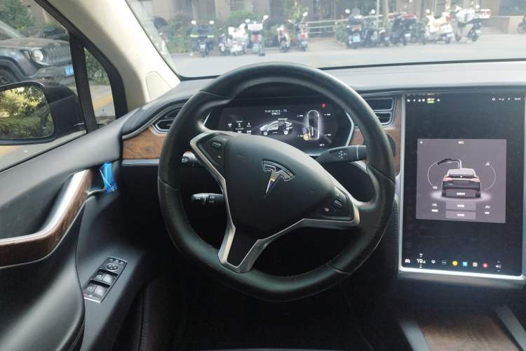 Used Tesla Model X 2016 X 75D Steering Wheel