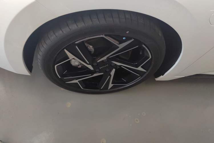 Used Lynk & Co 07 2024 EM-P 126 Long-Range Ultra