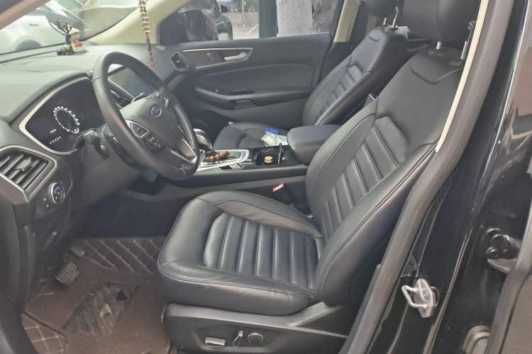 Used Ford Edge 2017 EcoBoost 245 Two-Drive Platinum Edition 5 Seats