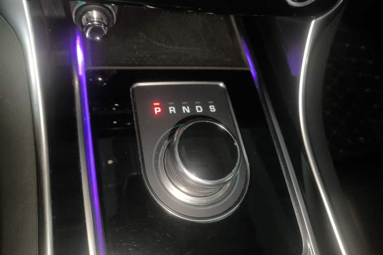 Used Jaguar XEL 2019 2.0T 200 PS Deluxe Edition
