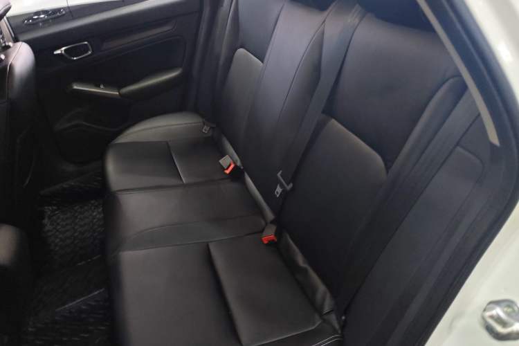 Used Honda Civic 2023 240TURBO CVT Dynamic · Center Stage Special Edition
