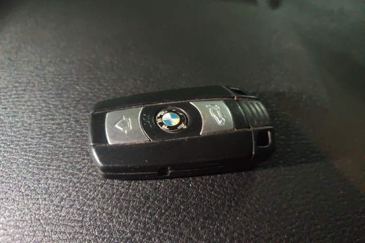 Used BMW X5 2013 xDrive35i U.S. specification Vehicle Key