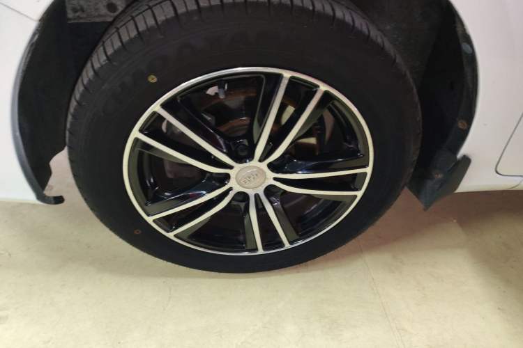 Used BYD Surui 2015 1.5L Manual Luxury Model
