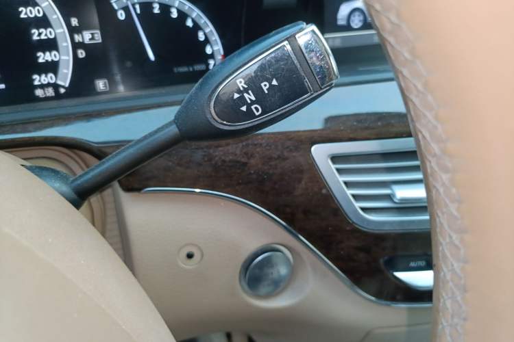 Used Mercedes-Benz S-Class 2012 S 300 L Business Standard Model Gear Lever