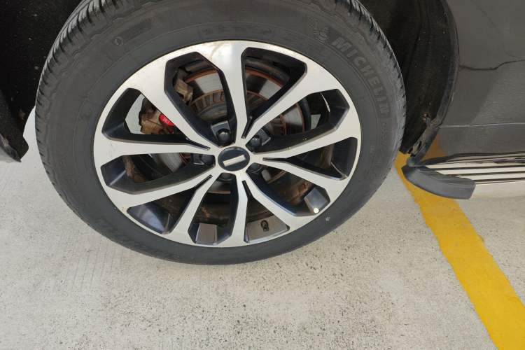 Used Wey VV7 2017 2.0T Ultra-Luxury Version Right Rear Wheel Hub