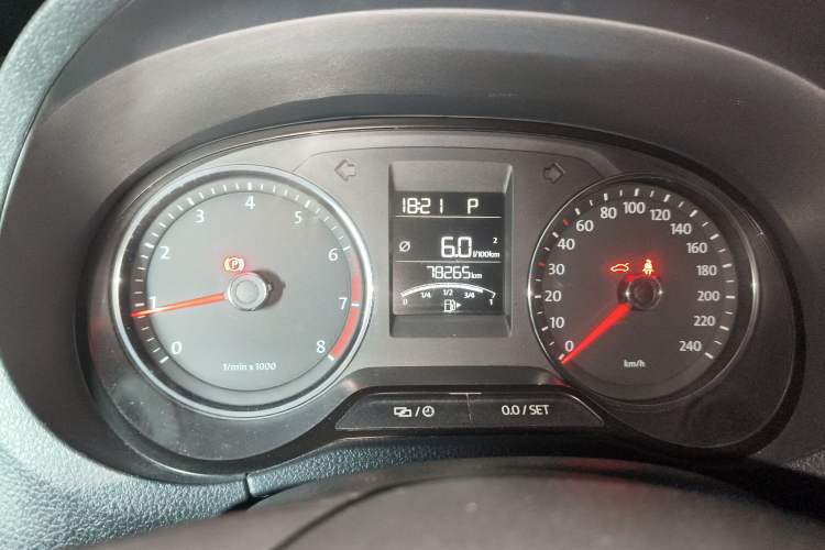 Used Volkswagen Polo 2014 1.4L Automatic Comfort Edition
