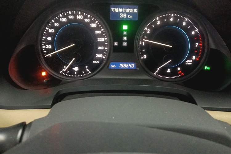 Used Lexus IS 2009 300 Xuan Dong Edition Odometer Close Up