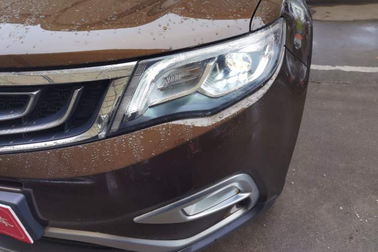 Used Geely Auto Emgrand X7 Sport 2016 1.8TD Automatic Smart Model Left Front Headlight