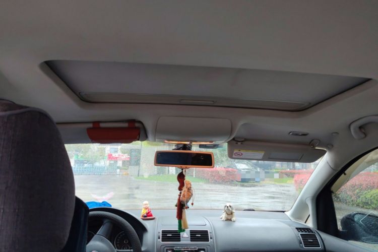 Used Volkswagen Touran 2013 1.4T Manual Comfort Edition 5-Seater Headliner