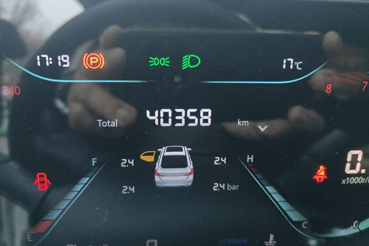 Used CHANGAN Eado 2023 Changan Edition PLUS Blue Whale NE 1.4T GDI DCT Prestige Version Odometer Close Up