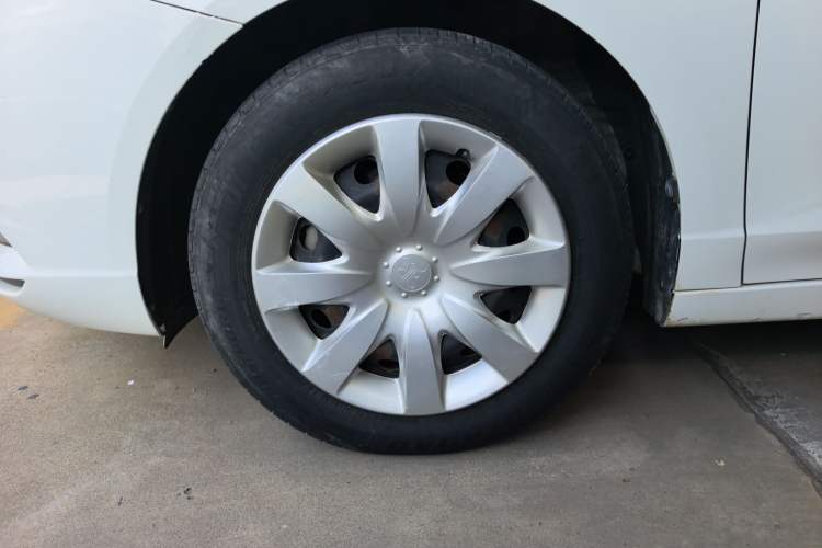 Used Roewe Ei5 2018 Government Procurement Version Left Front Wheel Hub