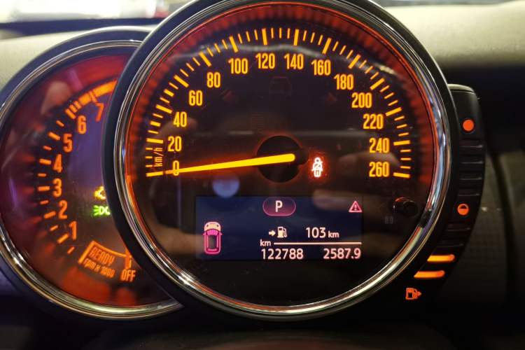 Used MINI MINI 2015 1.5T COOPER Excitement Five-Door Edition