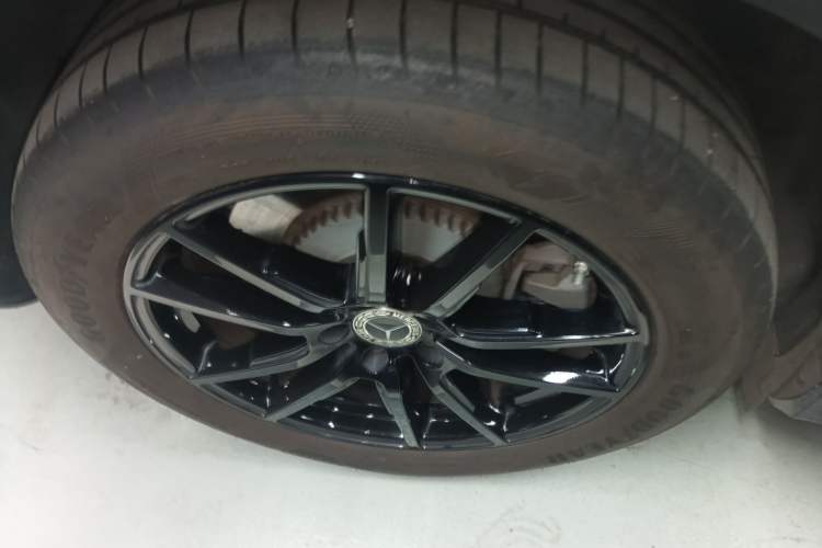 Used Mercedes-Benz EQE SUV 2024 350 4MATIC Pioneer Edition Exterior 5