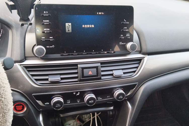 Used Honda Accord 2018 260TURBO Luxury Edition China V Emission Standard Audio And AC Panel