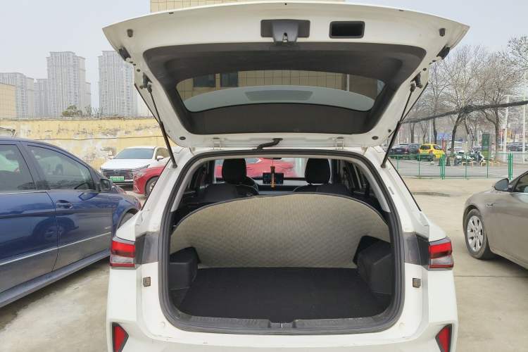 Used Wuling Alvez 2023 1.5L CVT Comfort Edition