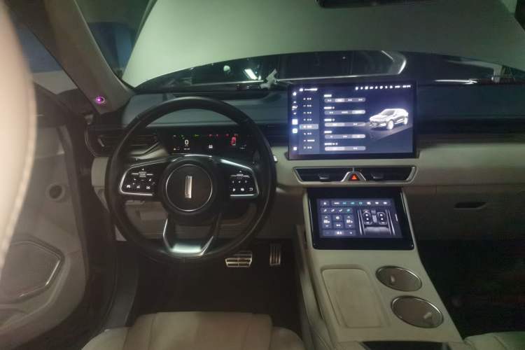 Used Wey Mocha New Energy 2023 Two-Wheel Drive Long-Range Version Steering Wheel