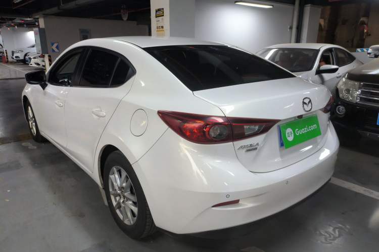 Used Mazda 3 Axela 2017 Sedan 1.5L Automatic Comfort Model Emission Standard China V
