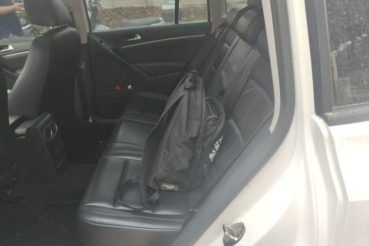 Used Volkswagen Tiguan 2015 1.8TSI Automatic Two-Wheel Drive Comfort Edition Left Rear Seat