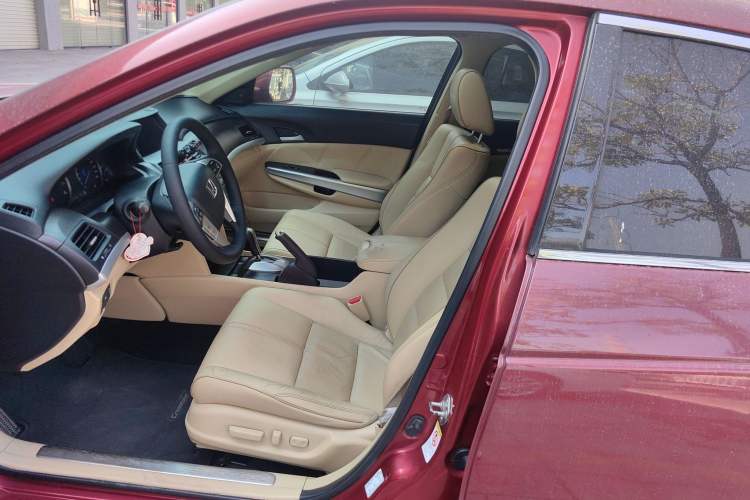 Used Honda Crosstour 2012 2.4L Luxury Edition
