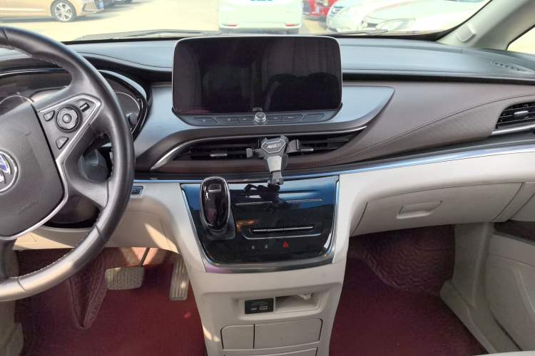 Used Buick GL8 2022 Land Business Class 652T Luxury Model