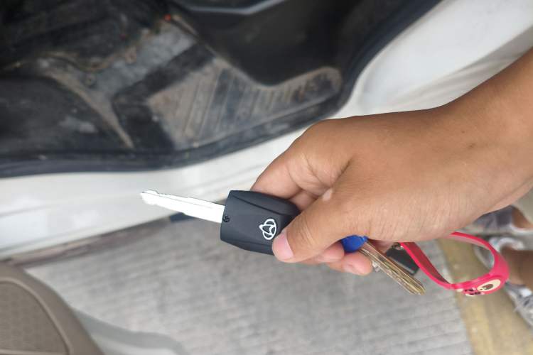 Used CHANGAN KUAYUE Xing V7 EV 2025 Model, 255km Luxury Version, 6 Seats, 38.64 kWh Vehicle Key