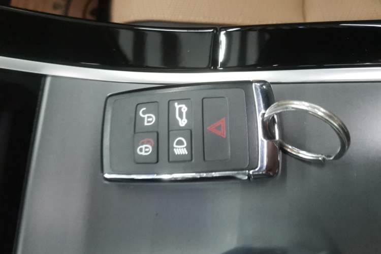 Used Land Rover Range Velar 2024 Dynamic HSE
