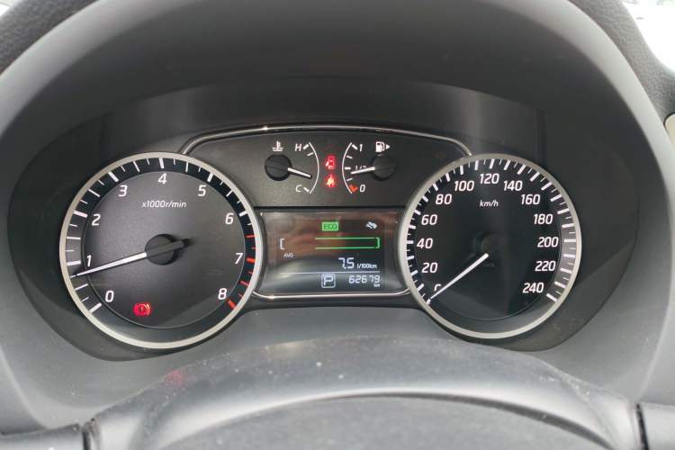 Used Nissan Sylphy 2016 1.6 XL CVT Deluxe Edition Instrument Cluster