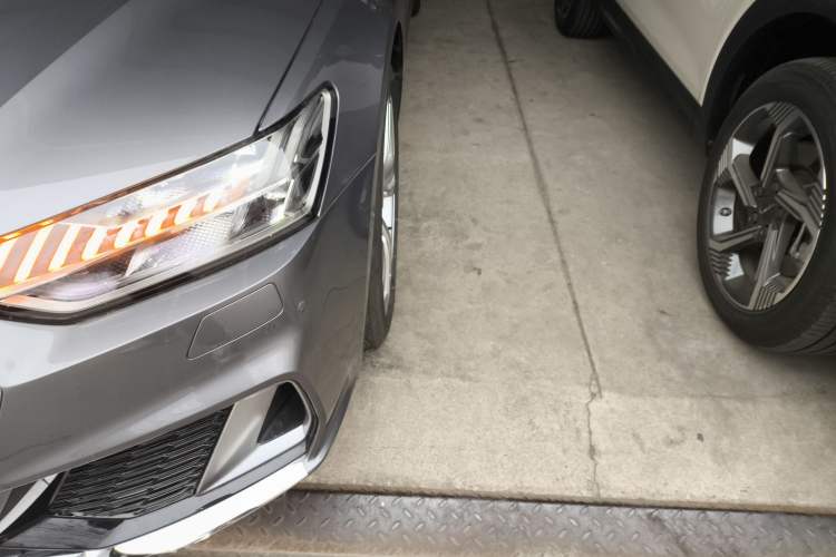 Used Audi A7L 2024 45TFSI quattro S-line Visionary Edition Flow Crystal Package