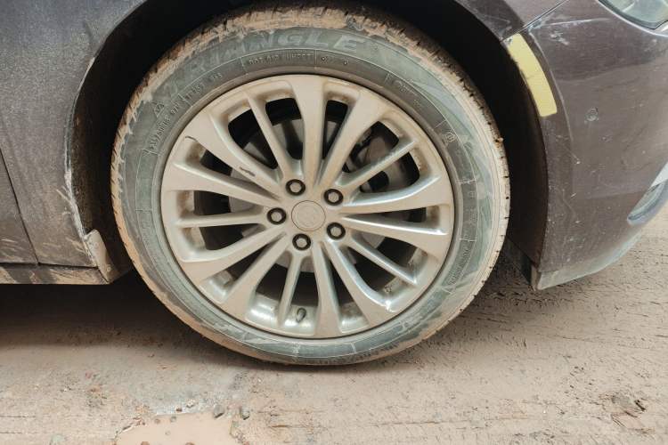 Used Buick LaCrosse 2018 28T Elite Edition