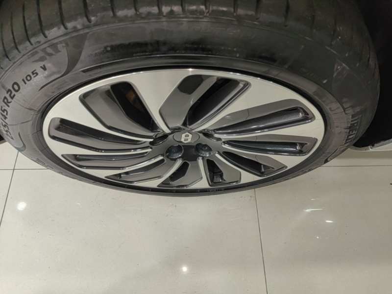 Used Hima AITO M5 2022 Extended-Range Four-Wheel Drive Ultimate Edition — 22