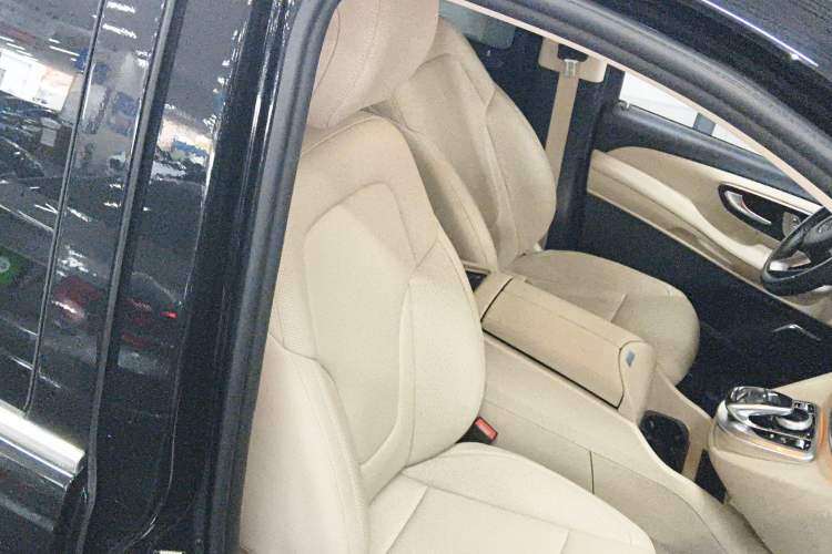 Used Mercedes-Benz V-Class 2018 V 260 L Prestige Extended Version China VI